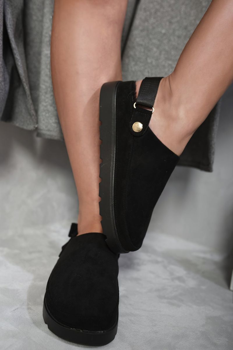 She Wears Glory™ Faux Fur Slingback Closed Toe Clogs