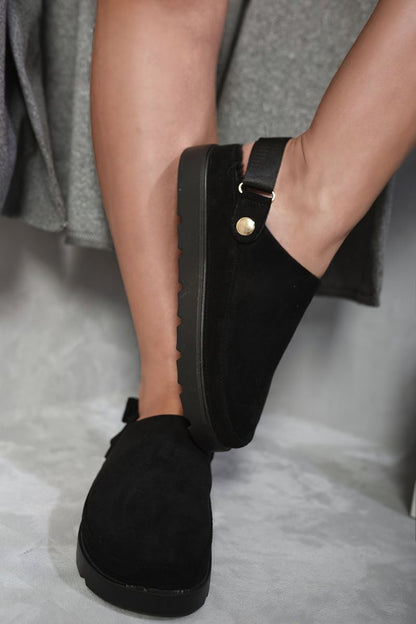 She Wears Glory™ Faux Fur Slingback Closed Toe Clogs