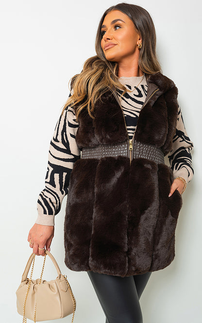 She Wears Glory™ Faux Fur Zip Up Gilet