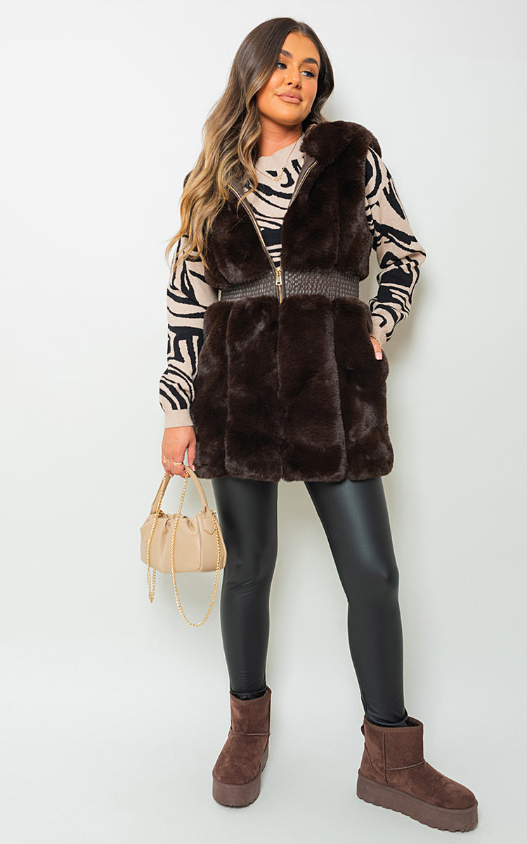 She Wears Glory™ Faux Fur Zip Up Gilet