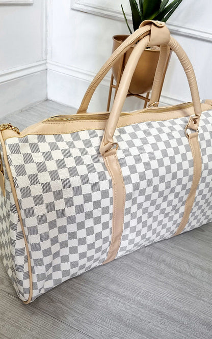 She Wears Glory™ Checked Print Overnight Bag