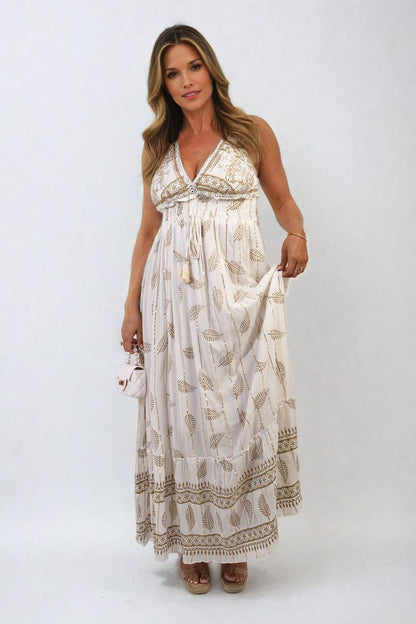 She Wears Glory™ Dazzling Leaf Print Spaghetti Strap Maxi Dress