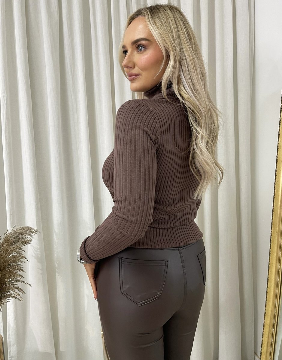 She Wears Glory™ Fitted Long Sleeve Fluffy Knitted Top