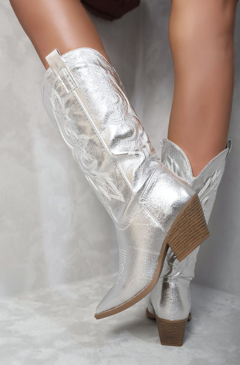 She Wears Glory™  High Pointed Toe Embroidered Thick Heel Cowboy Boots