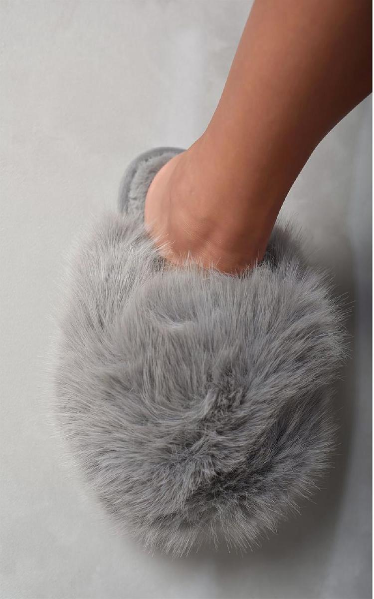 Fluffy Faux Fur Slippers - She Wears Glory Beverly Hills