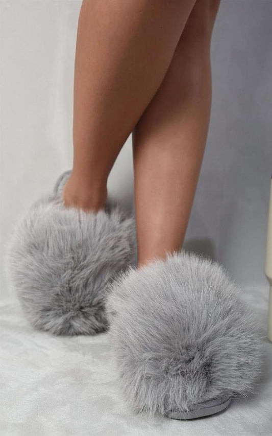 Fluffy Faux Fur Slippers - She Wears Glory Beverly Hills