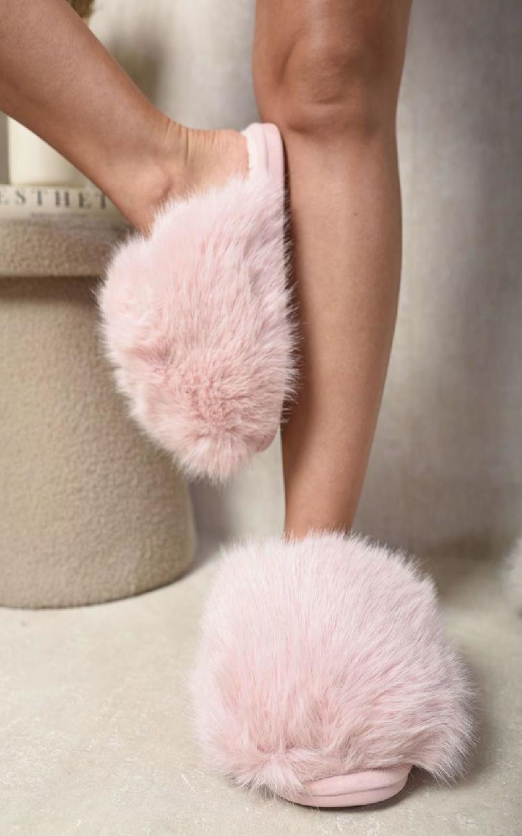 Fluffy Faux Fur Slippers - She Wears Glory Beverly Hills