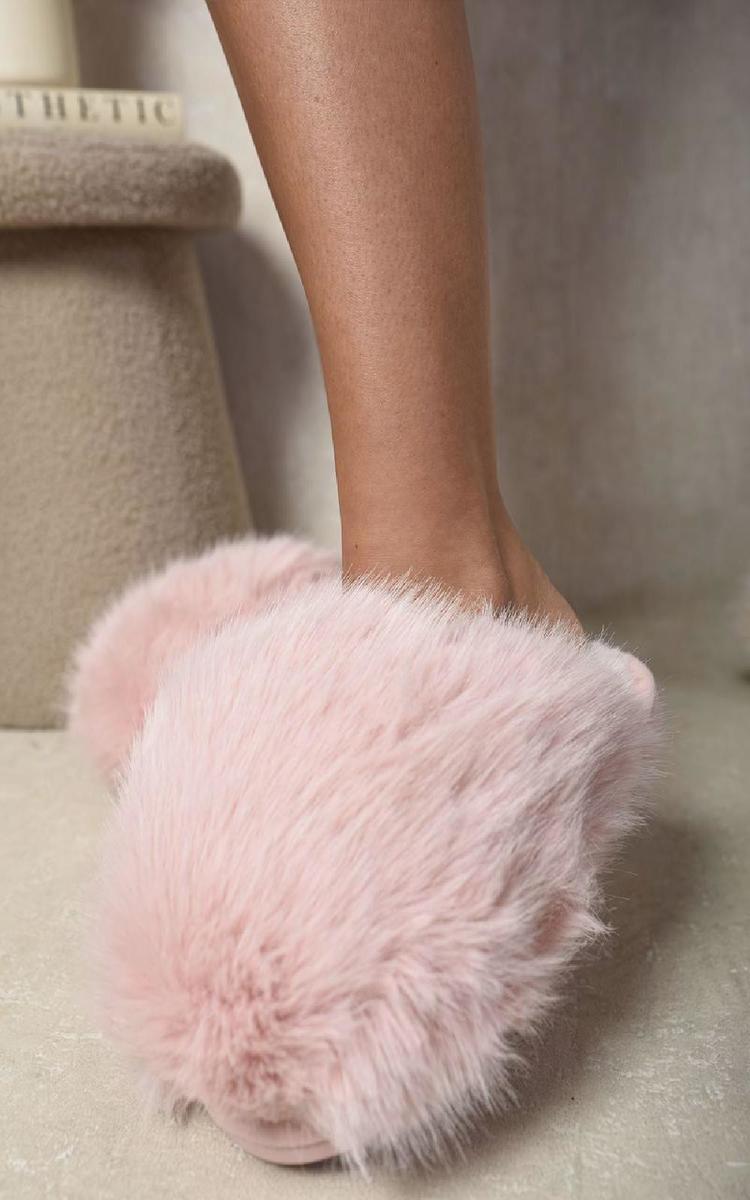 Fluffy Faux Fur Slippers - She Wears Glory Beverly Hills