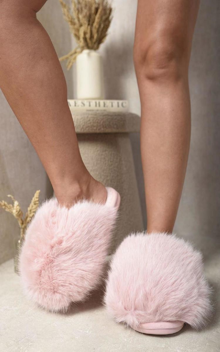 Fluffy Faux Fur Slippers - She Wears Glory Beverly Hills