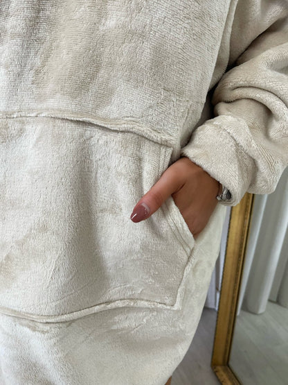 Oversized Fluffy Winter Blanket Hoodie - She Wears Glory Beverly Hills