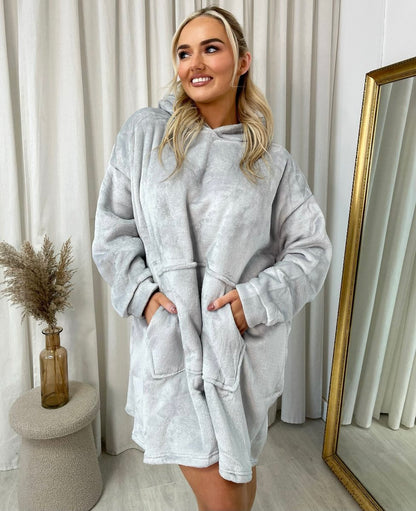 Oversized Fluffy Winter Blanket Hoodie - She Wears Glory Beverly Hills