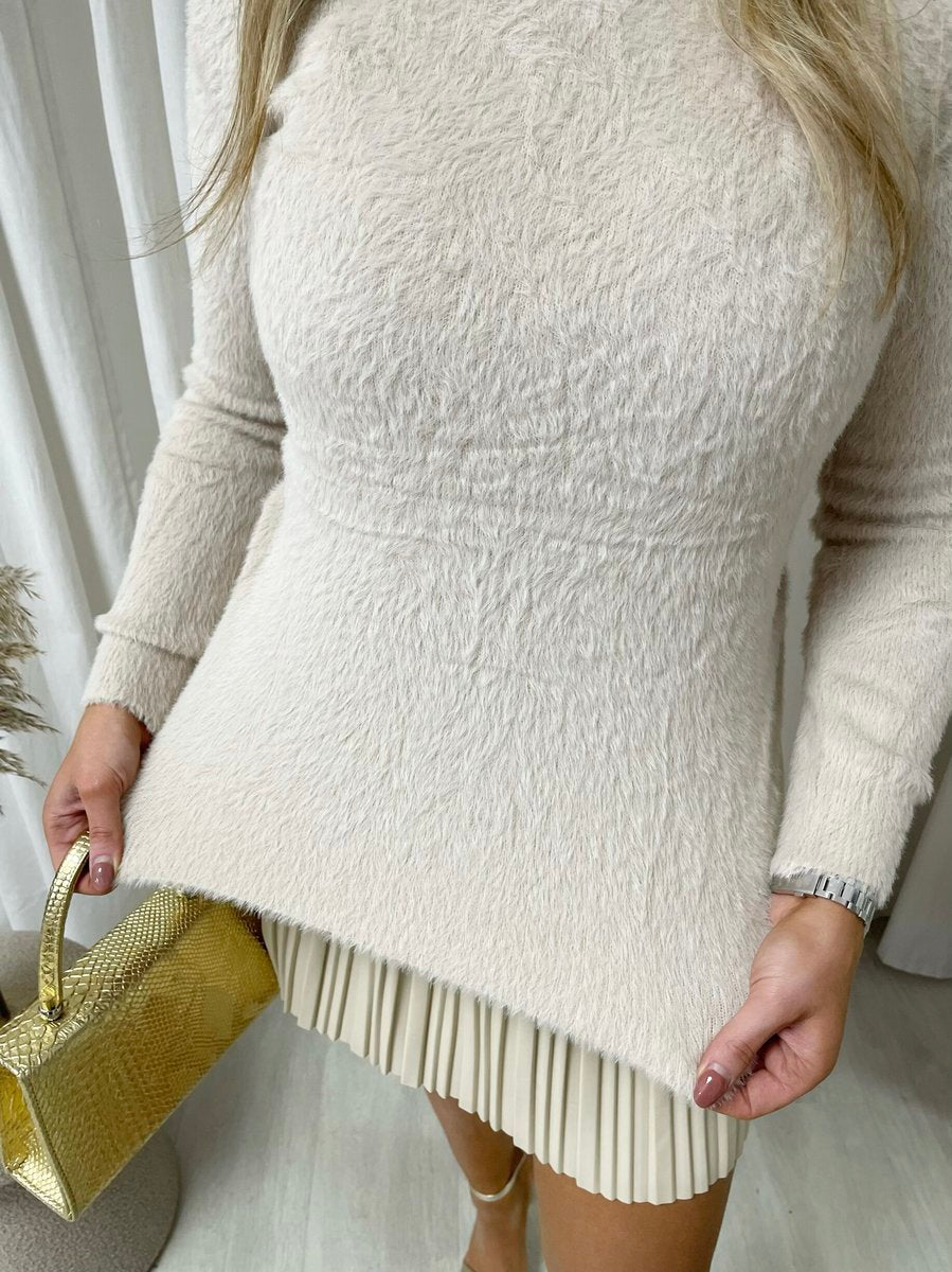 Fitted Long Sleeve Fluffy Knitted Top - She Wears Glory Beverly Hills