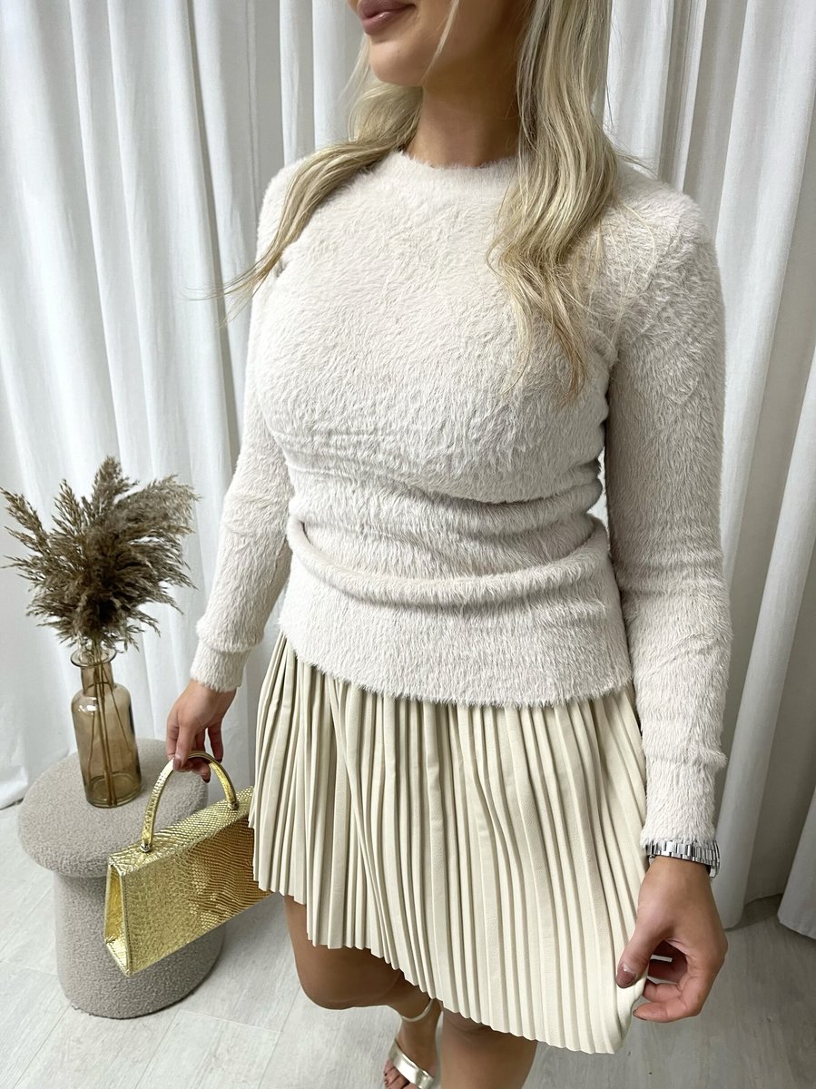 Fitted Long Sleeve Fluffy Knitted Top - She Wears Glory Beverly Hills