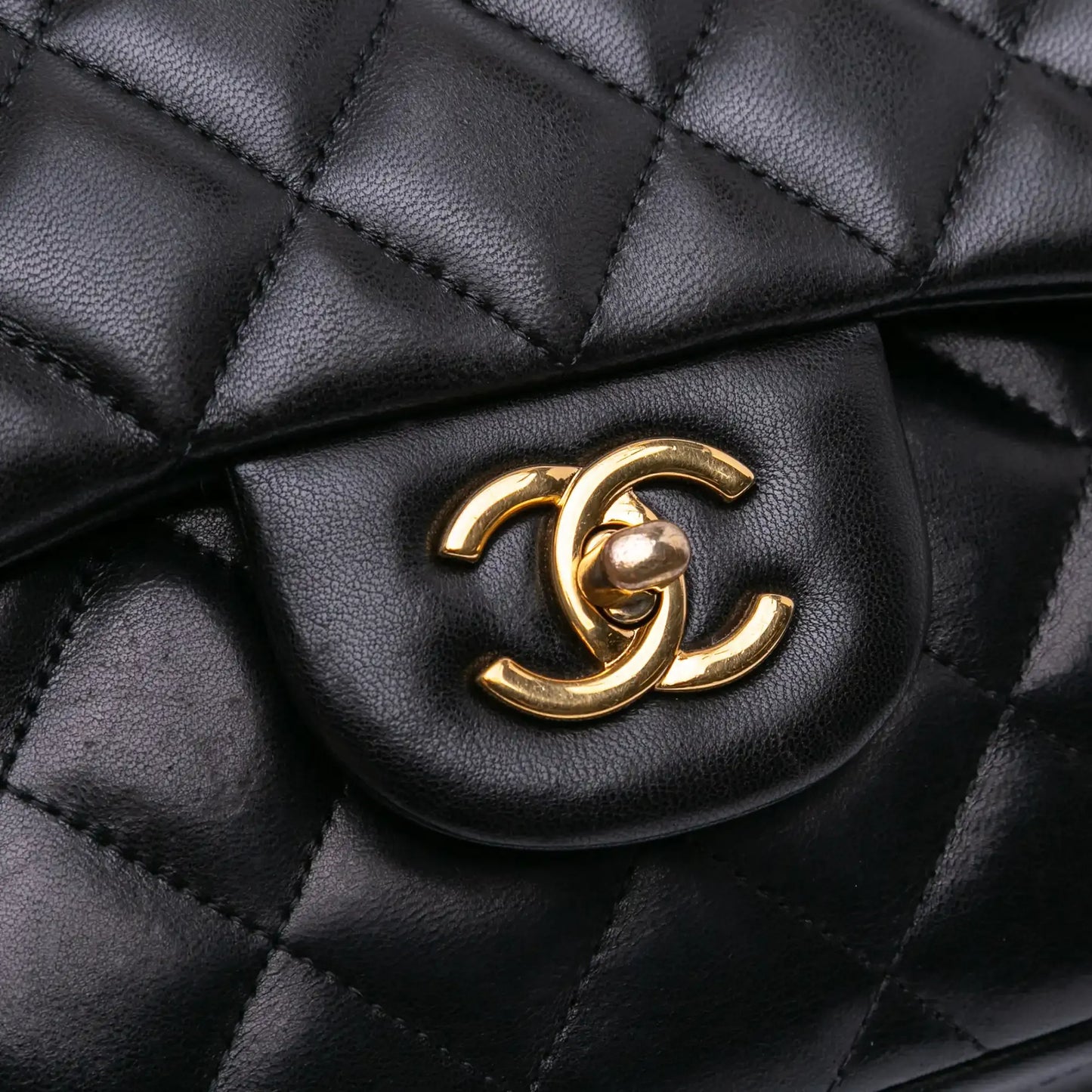 Chanel Jumbo Classic Lambskin Double Flap