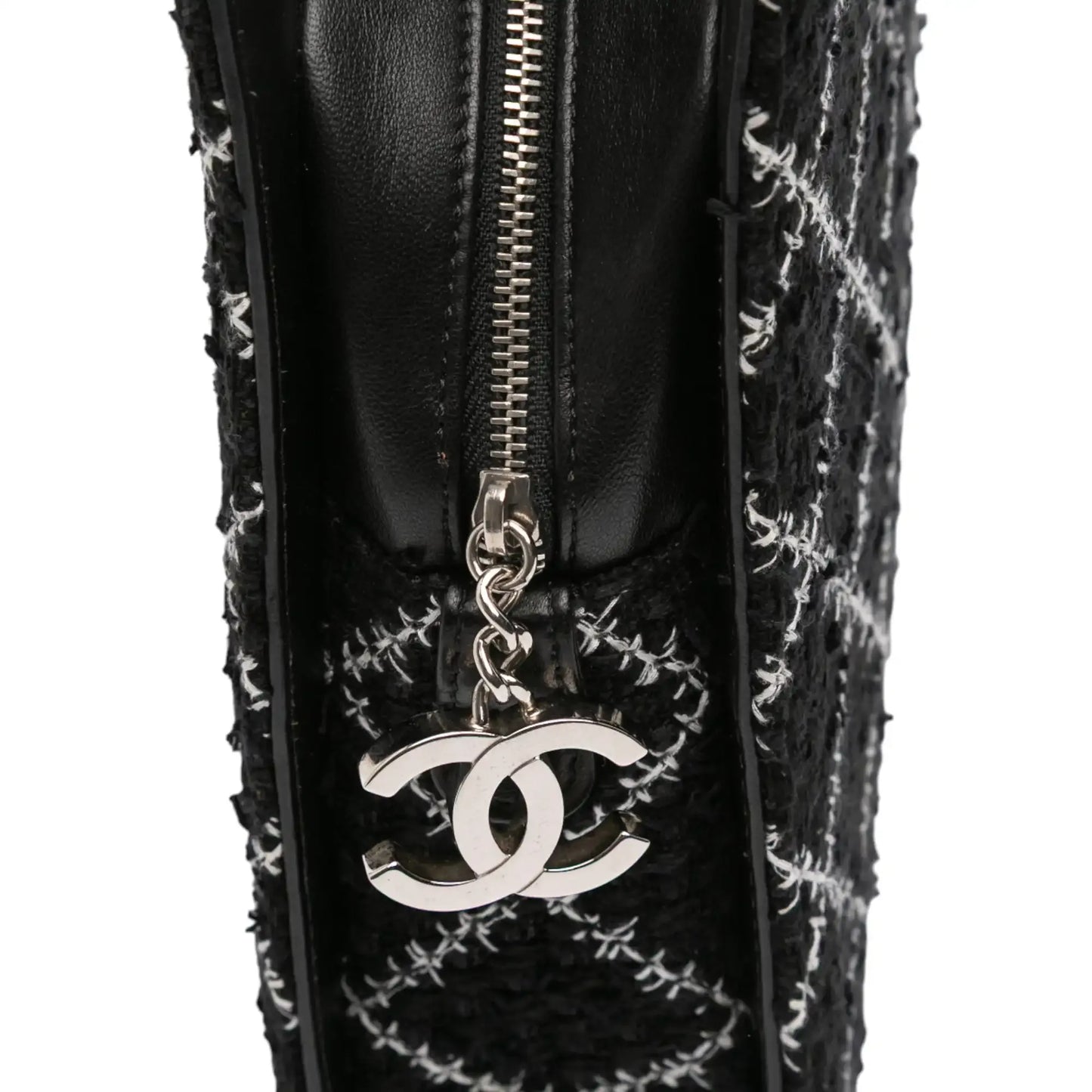 Chanel Tweed and Resin Zipped Chain Shopping Bag