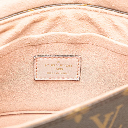 Louis Vuitton Monogram Locky BB