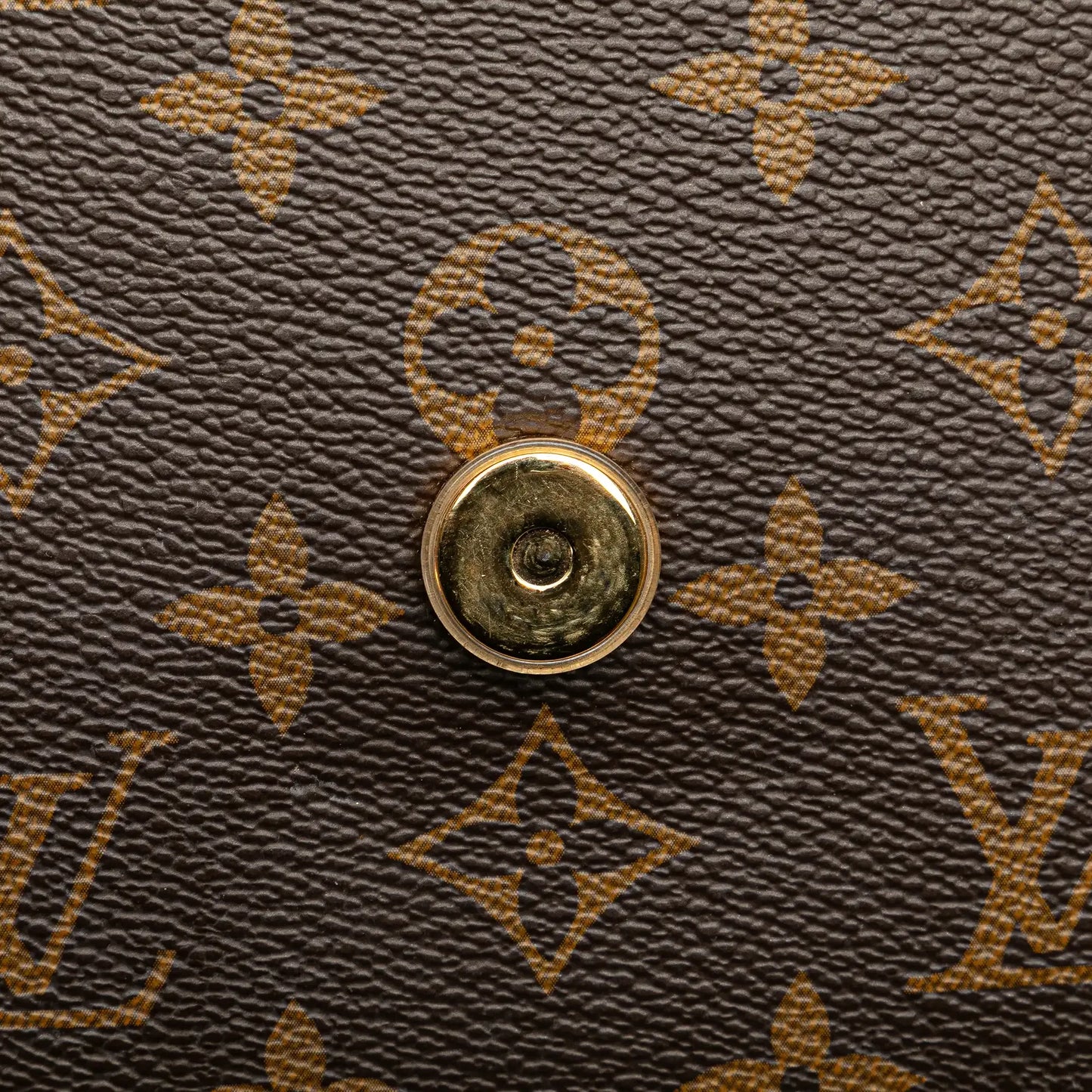 Louis Vuitton Monogram Locky BB