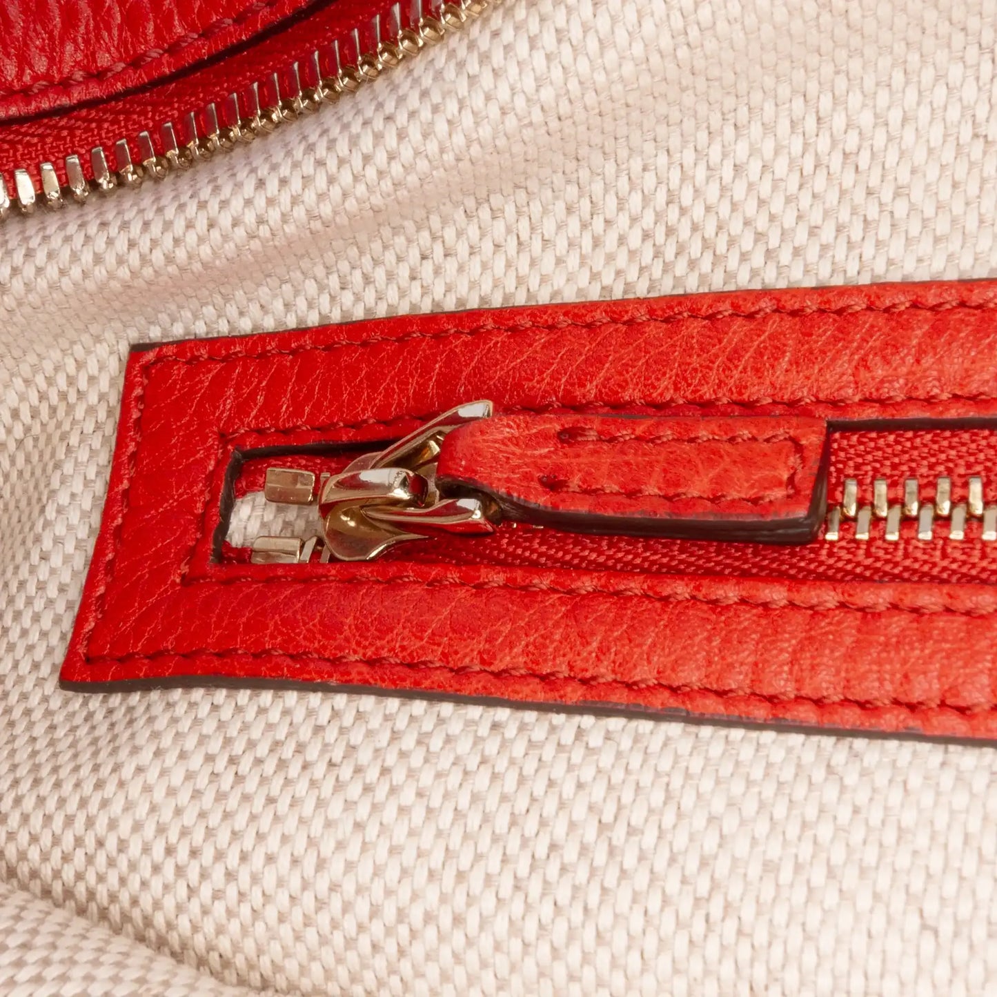 Gucci Medium Leather Soho Shoulder Bag